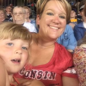 Meet your Posher, Lyn